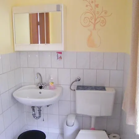 アパート Appartments